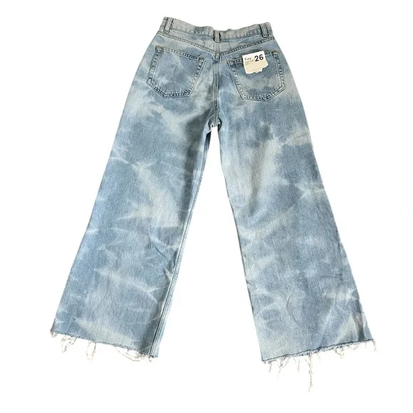 Reformation Wide Leg Jeans. - Picture 3 of 9